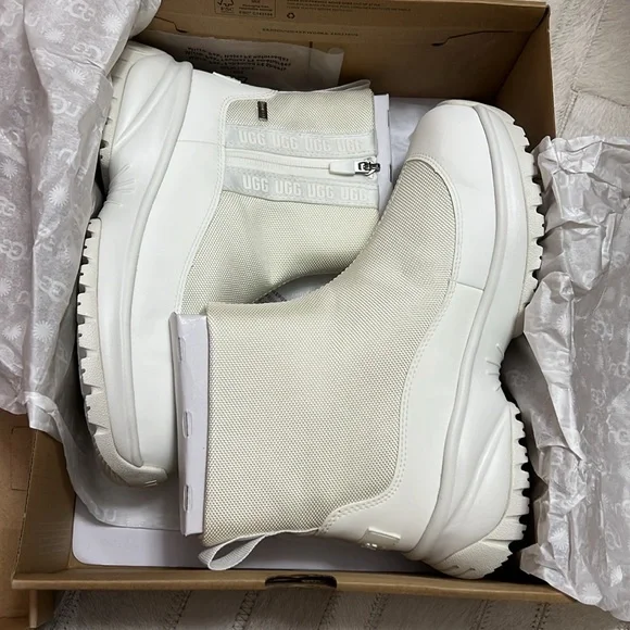 Ugg woman’s booties - Picture 10 of 10